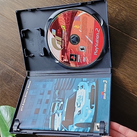 PS2 Gran Turismo 3 A-spec - Picture 2 of 5